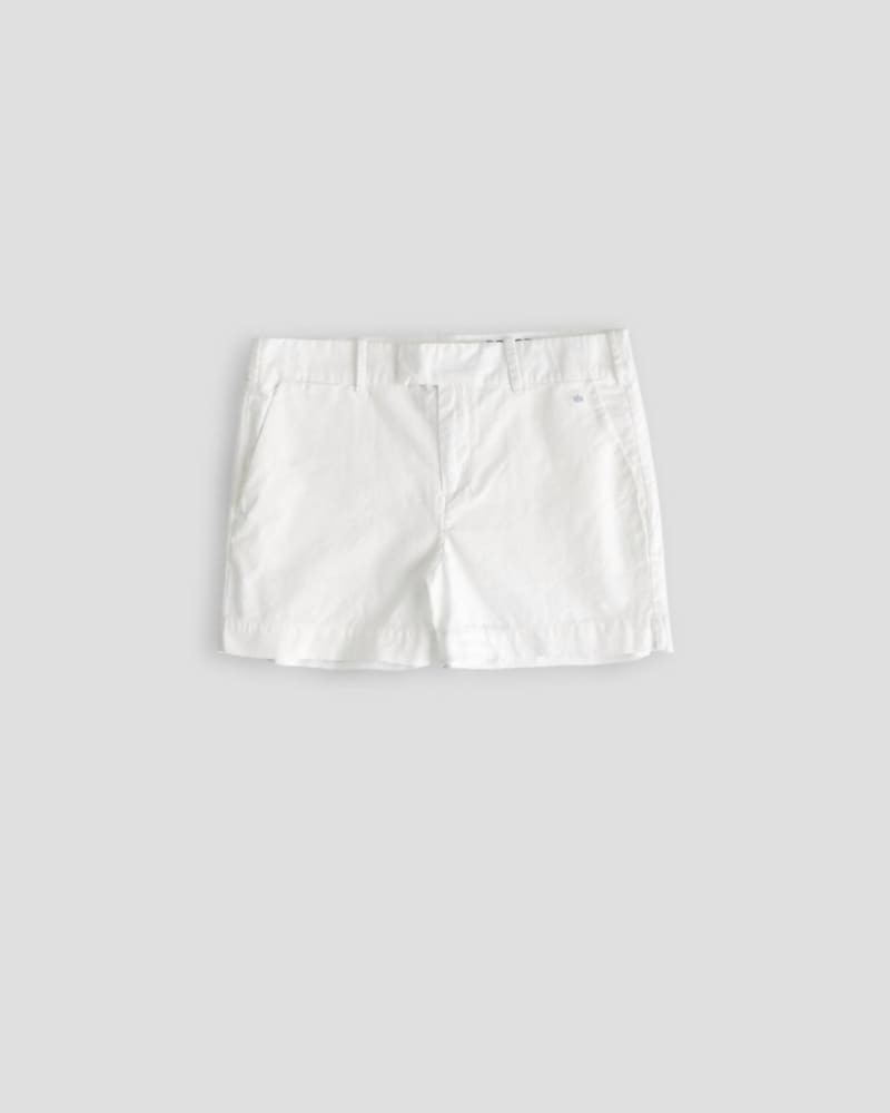 Front of a model wearing a size 10 4" Short In White in White by G1. | dia_product_style_image_id:360821